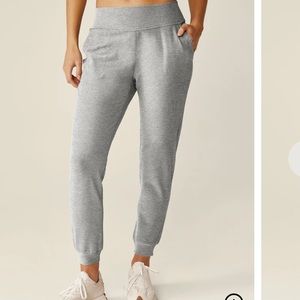 Beyond Yoga | Spacedye Midi Jogger | Silver Mist | size large